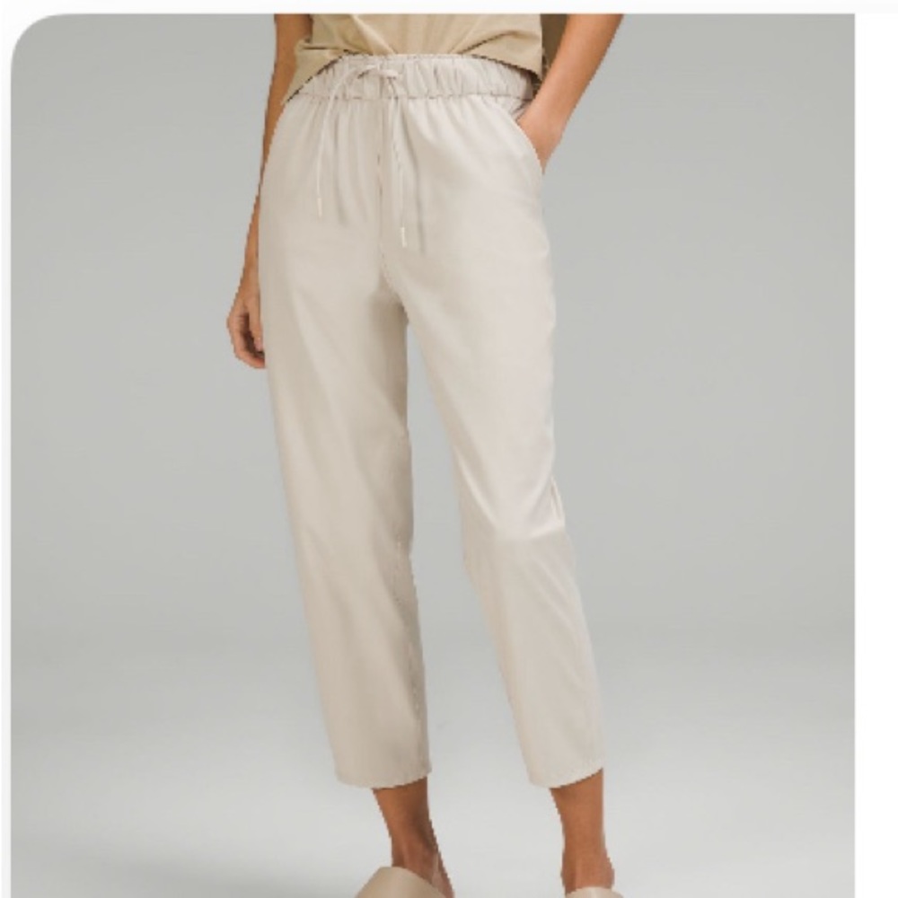 Lululemon Stretch high rise pant cropped
